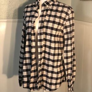Men’s plaid button up
